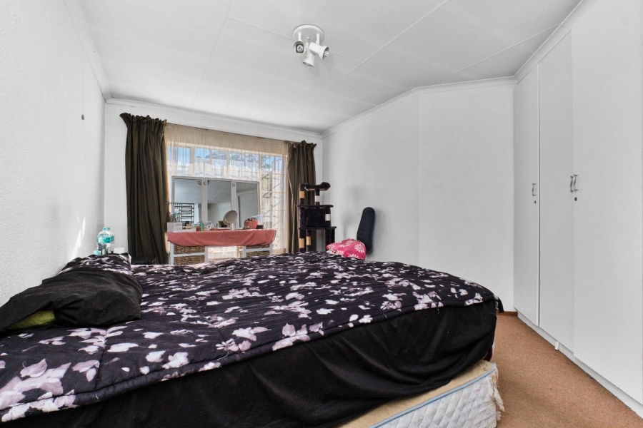 3 Bedroom Property for Sale in Helderkruin Gauteng
