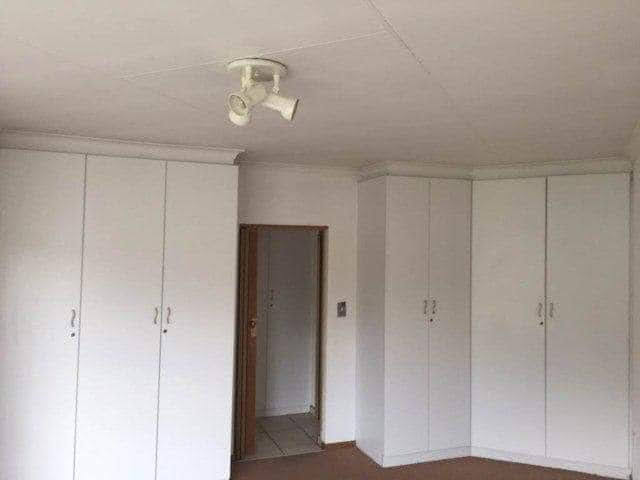 3 Bedroom Property for Sale in Helderkruin Gauteng