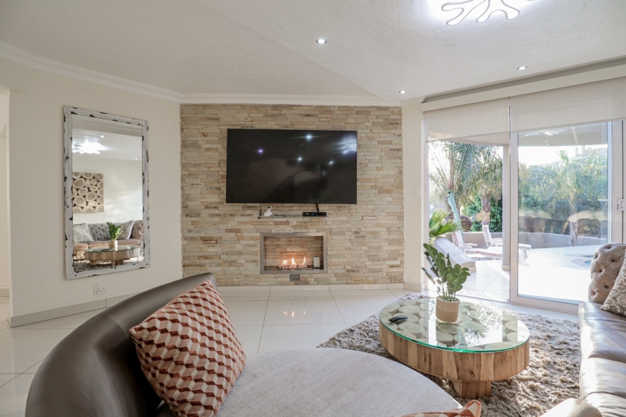 4 Bedroom Property for Sale in Bassonia Gauteng
