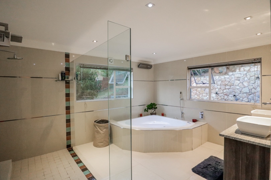 4 Bedroom Property for Sale in Bassonia Gauteng