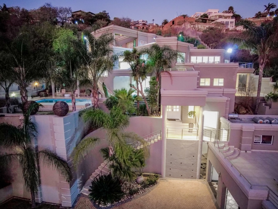 4 Bedroom Property for Sale in Bassonia Gauteng