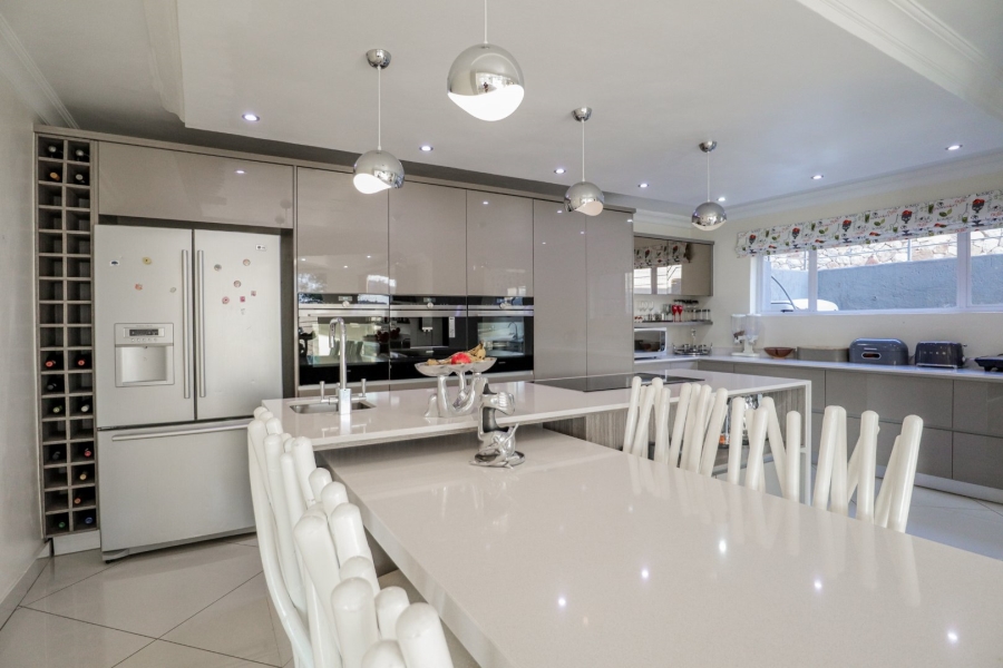 4 Bedroom Property for Sale in Bassonia Gauteng