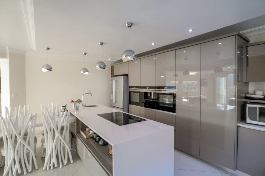 4 Bedroom Property for Sale in Bassonia Gauteng