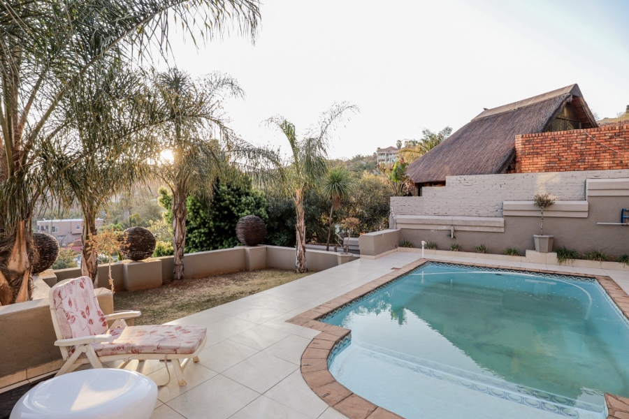 4 Bedroom Property for Sale in Bassonia Gauteng