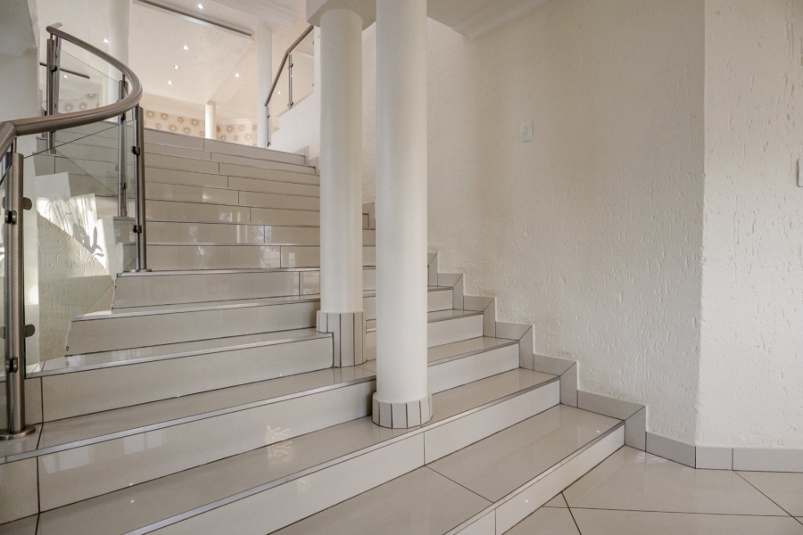 4 Bedroom Property for Sale in Bassonia Gauteng