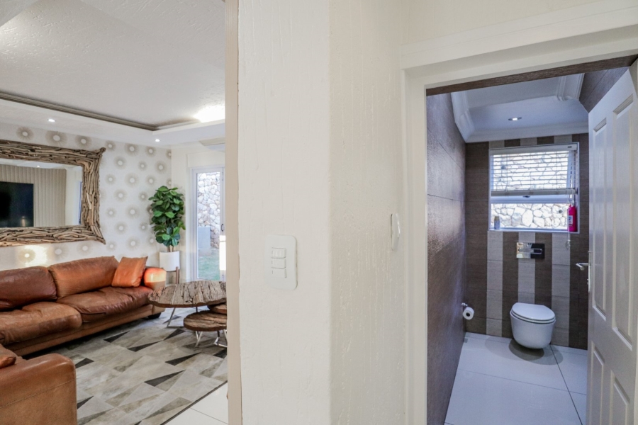 4 Bedroom Property for Sale in Bassonia Gauteng