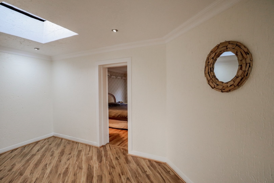 4 Bedroom Property for Sale in Bassonia Gauteng