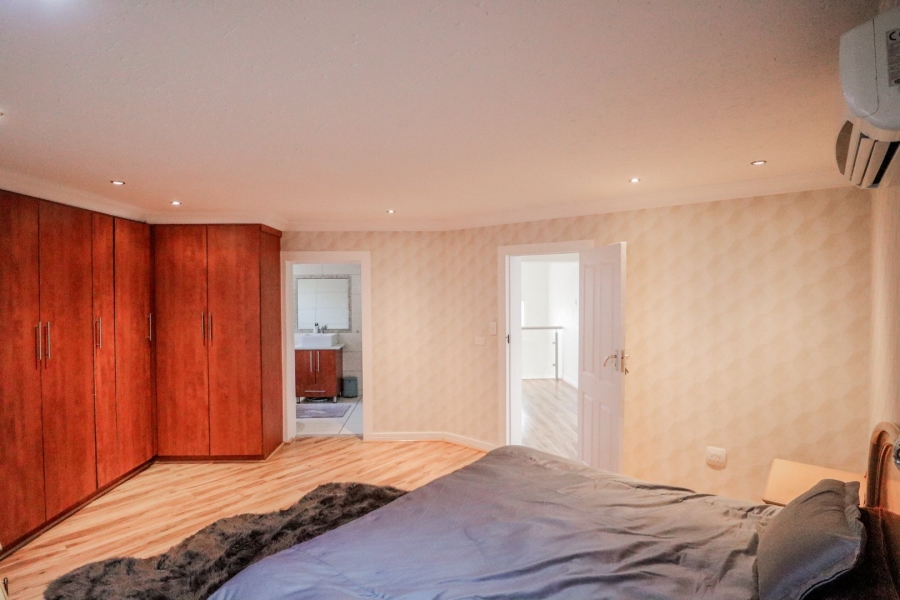 4 Bedroom Property for Sale in Bassonia Gauteng