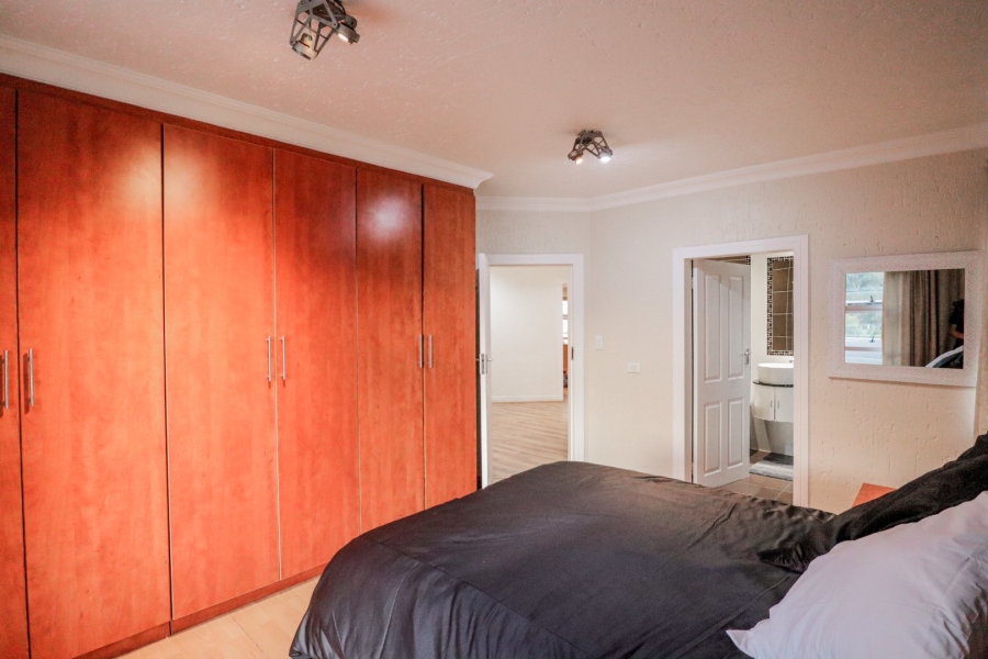 4 Bedroom Property for Sale in Bassonia Gauteng