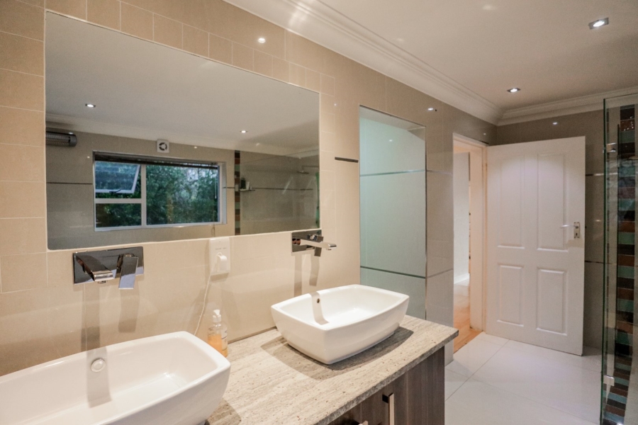 4 Bedroom Property for Sale in Bassonia Gauteng