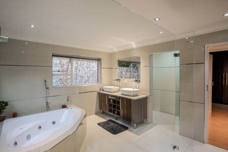 4 Bedroom Property for Sale in Bassonia Gauteng