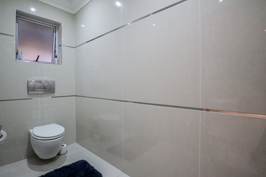 4 Bedroom Property for Sale in Bassonia Gauteng