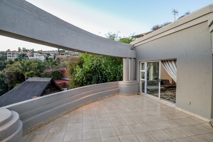 4 Bedroom Property for Sale in Bassonia Gauteng