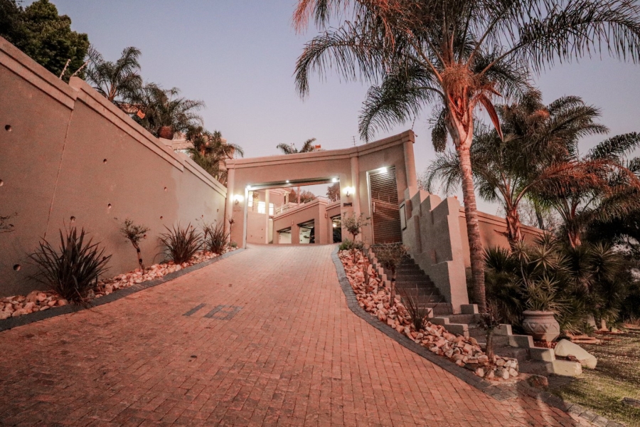 4 Bedroom Property for Sale in Bassonia Gauteng