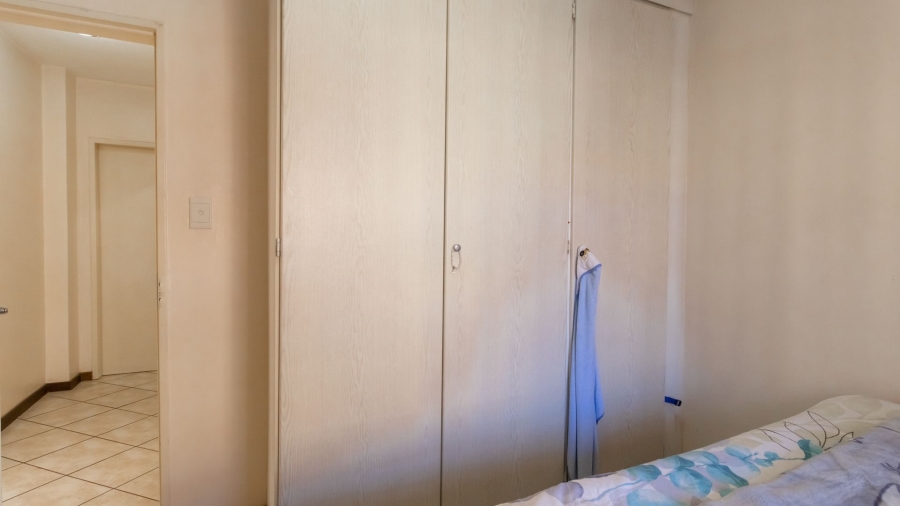 2 Bedroom Property for Sale in Die Hoewes Gauteng