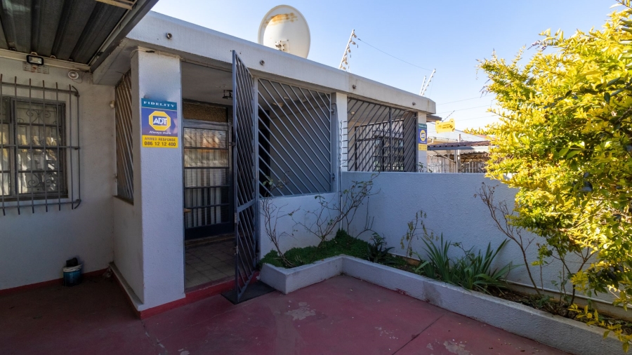 2 Bedroom Property for Sale in La Rochelle Gauteng