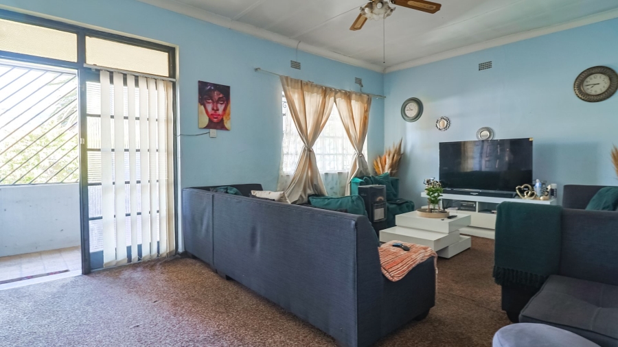2 Bedroom Property for Sale in La Rochelle Gauteng