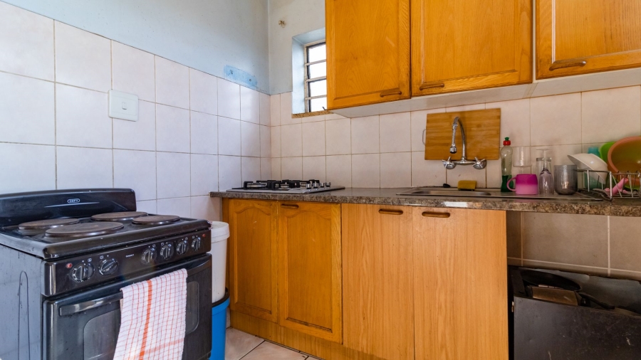 2 Bedroom Property for Sale in La Rochelle Gauteng