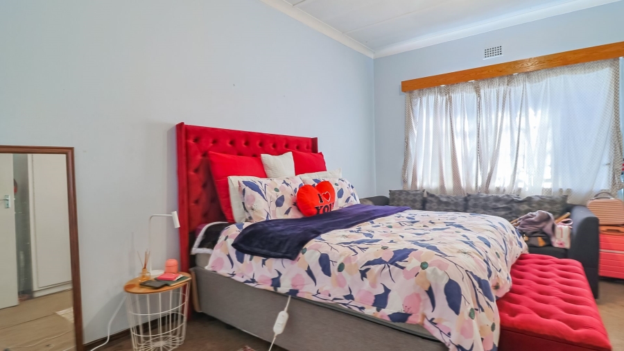 2 Bedroom Property for Sale in La Rochelle Gauteng