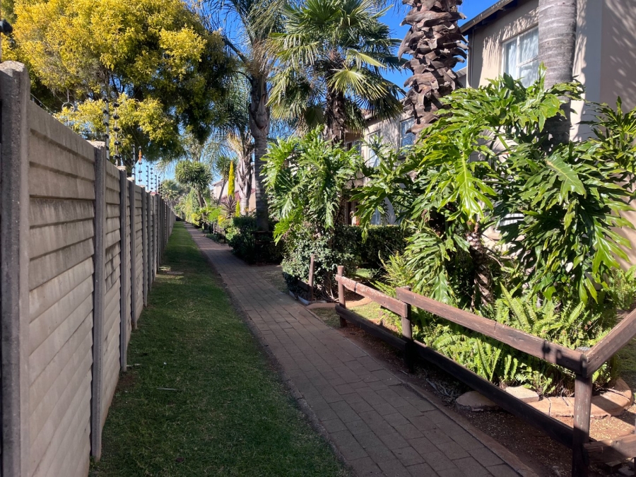 2 Bedroom Property for Sale in Pomona Gauteng
