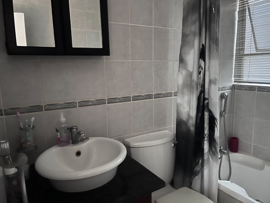 2 Bedroom Property for Sale in Pomona Gauteng