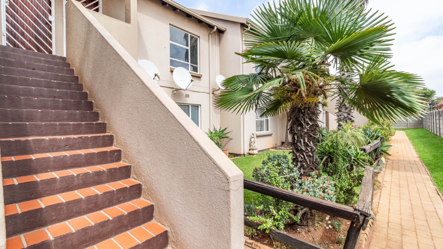 2 Bedroom Property for Sale in Pomona Gauteng