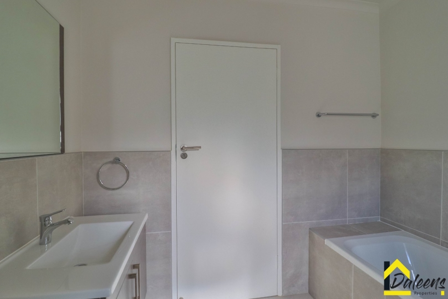 2 Bedroom Property for Sale in Lilianton Gauteng