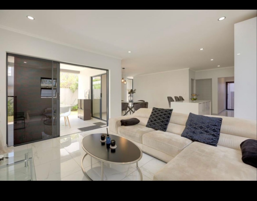 To Let 3 Bedroom Property for Rent in Kengies Gauteng