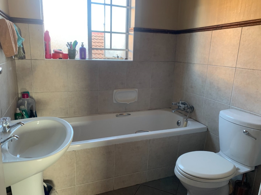 To Let 2 Bedroom Property for Rent in Sagewood Gauteng