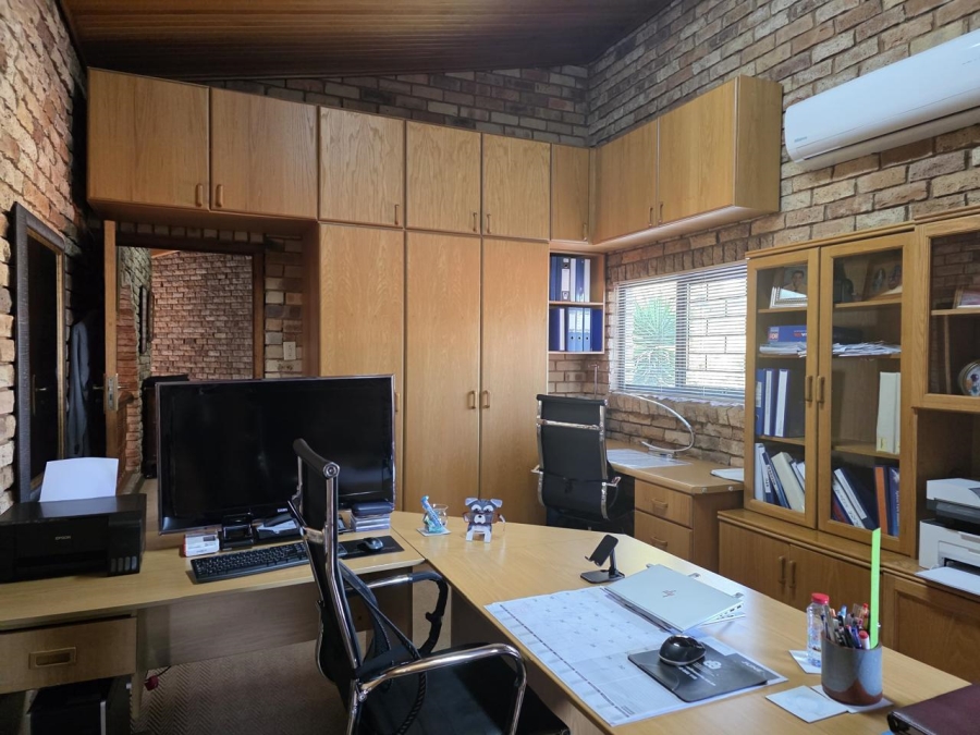 3 Bedroom Property for Sale in Vanderbijlpark SE 3 Gauteng