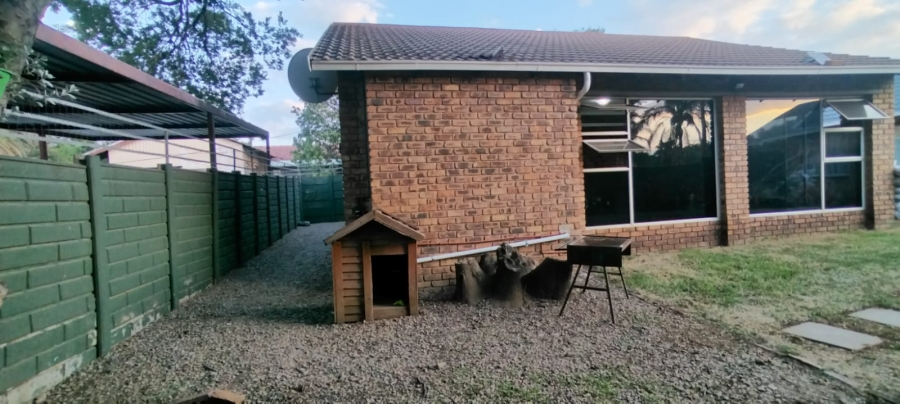 To Let 2 Bedroom Property for Rent in Eastleigh Gauteng
