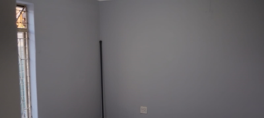 To Let 2 Bedroom Property for Rent in Eastleigh Gauteng