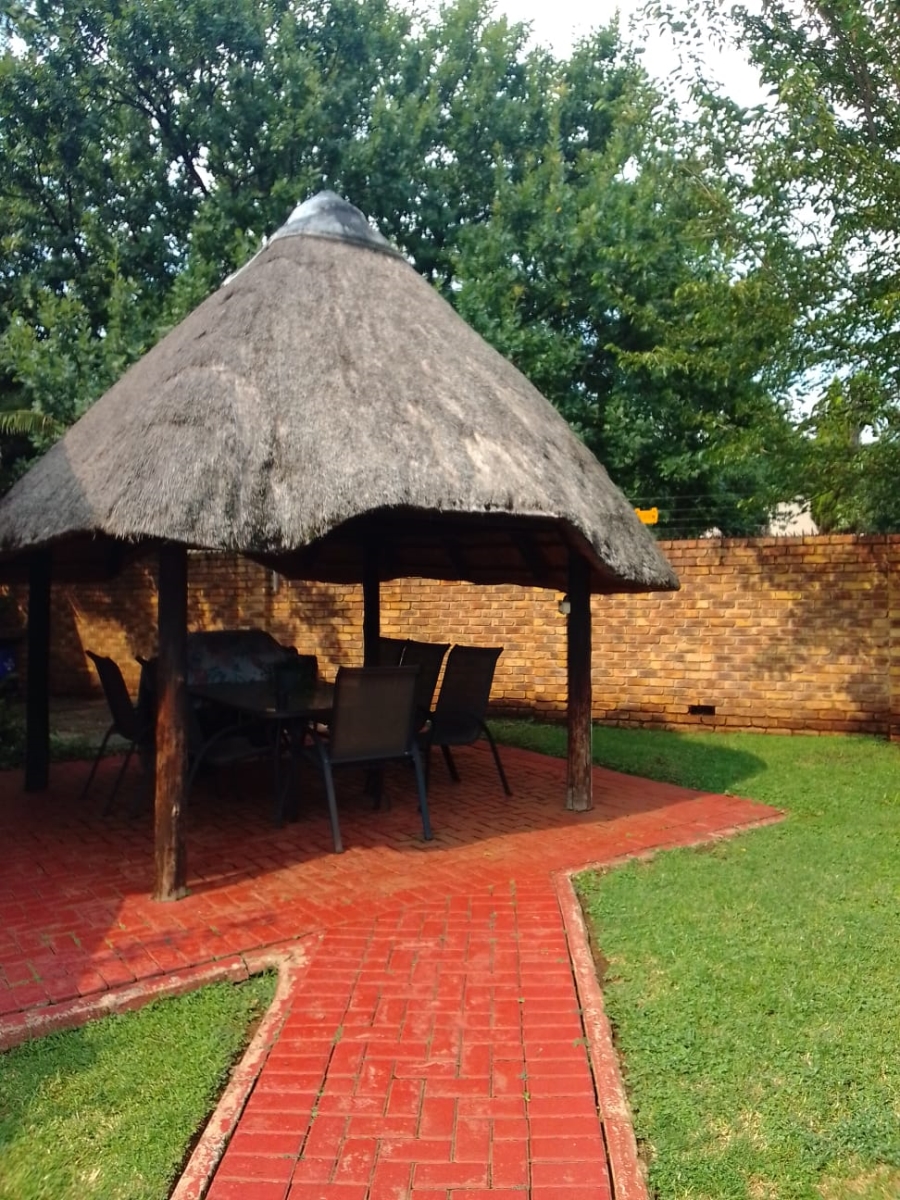 3 Bedroom Property for Sale in Vanderbijlpark SE 5 Gauteng