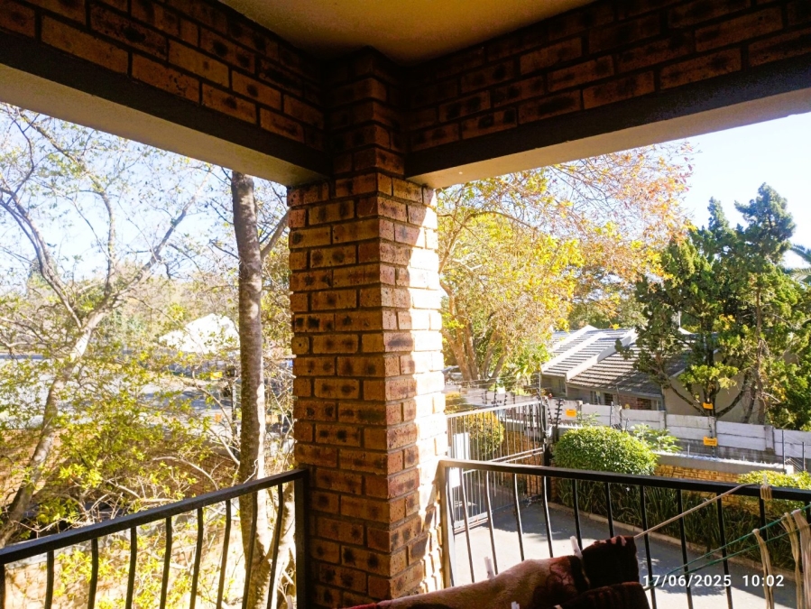 To Let 2 Bedroom Property for Rent in Sonneglans Gauteng
