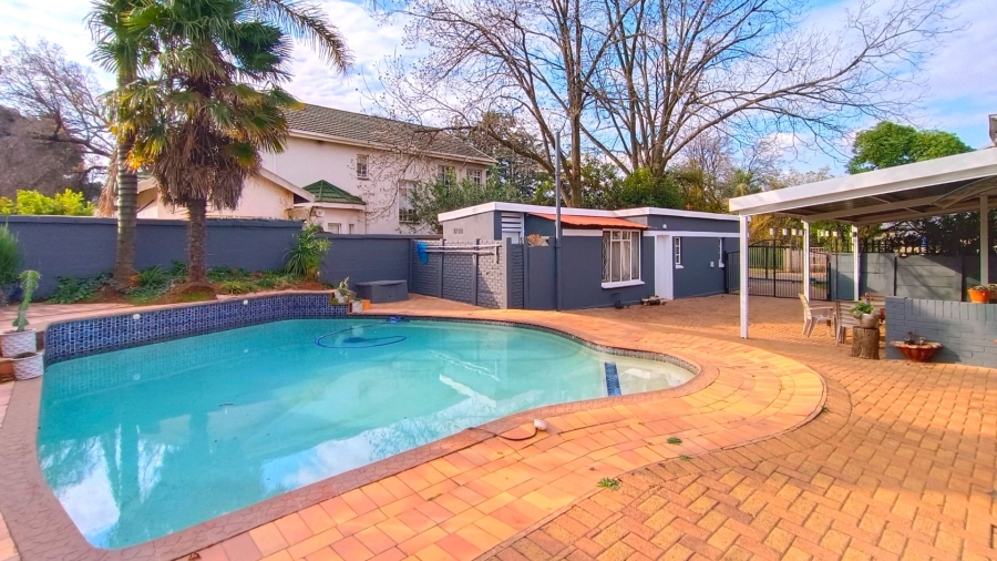 4 Bedroom Property for Sale in Krugersdorp North Gauteng