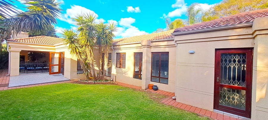 To Let 3 Bedroom Property for Rent in Halfway Gardens Gauteng