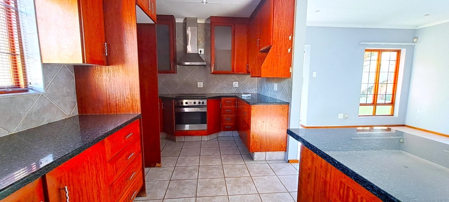 To Let 3 Bedroom Property for Rent in Halfway Gardens Gauteng