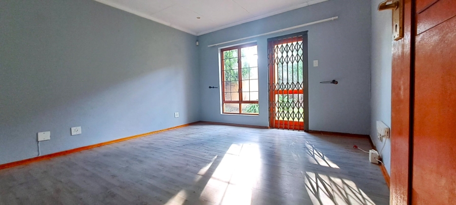 To Let 3 Bedroom Property for Rent in Halfway Gardens Gauteng