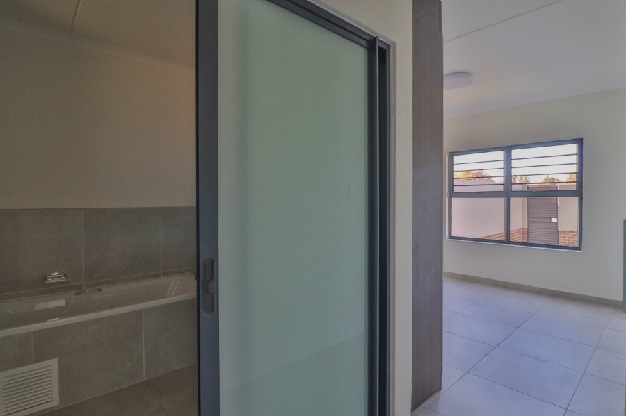 3 Bedroom Property for Sale in Lilianton Gauteng