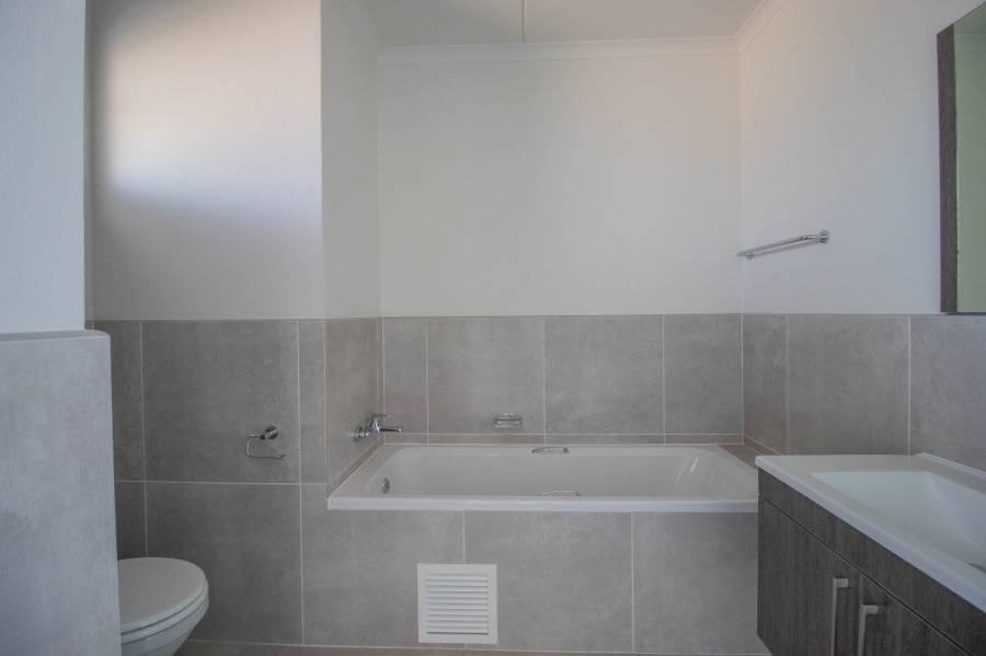 3 Bedroom Property for Sale in Lilianton Gauteng