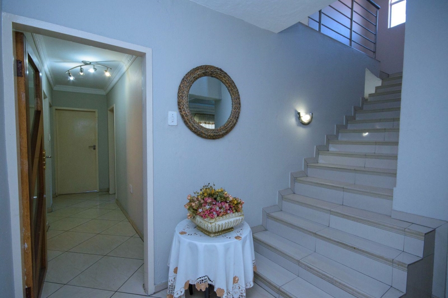 4 Bedroom Property for Sale in Brackendowns Gauteng