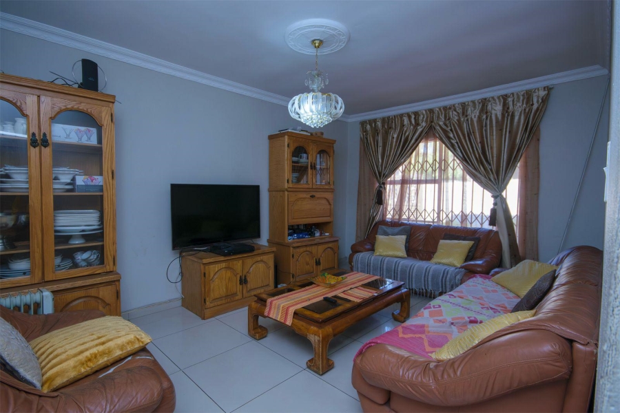 4 Bedroom Property for Sale in Brackendowns Gauteng