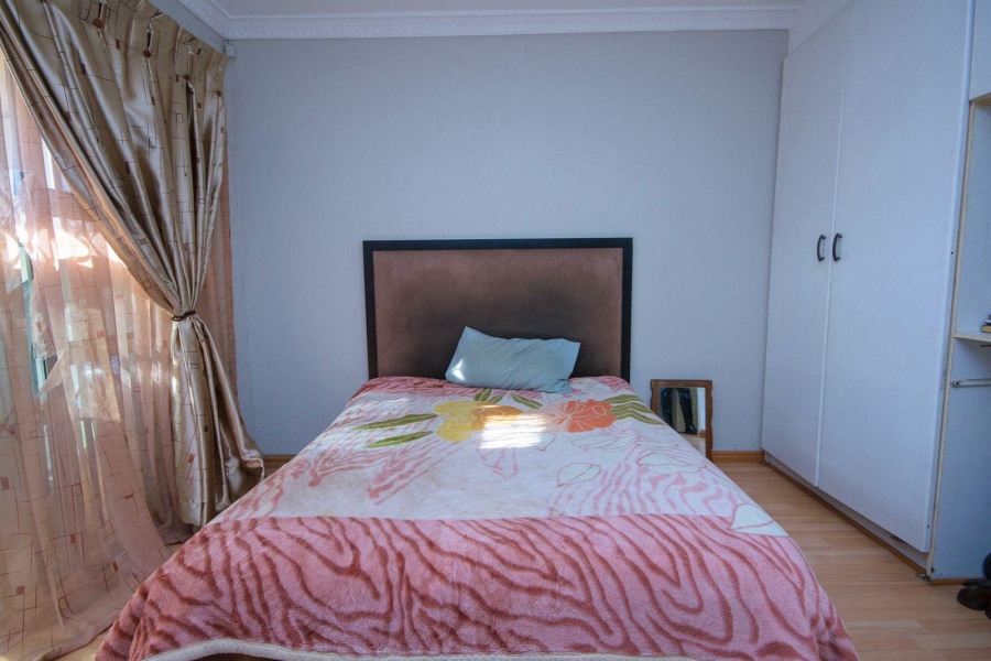 4 Bedroom Property for Sale in Brackendowns Gauteng