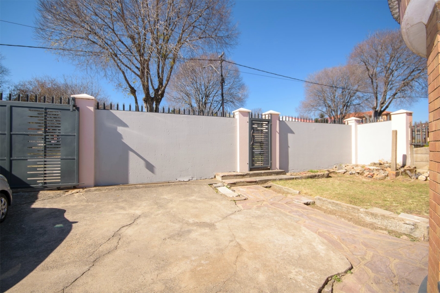 3 Bedroom Property for Sale in Rosettenville Gauteng
