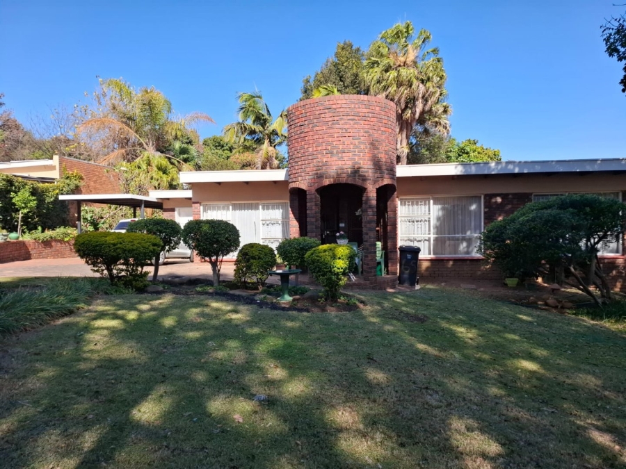 4 Bedroom Property for Sale in Monument Park Gauteng