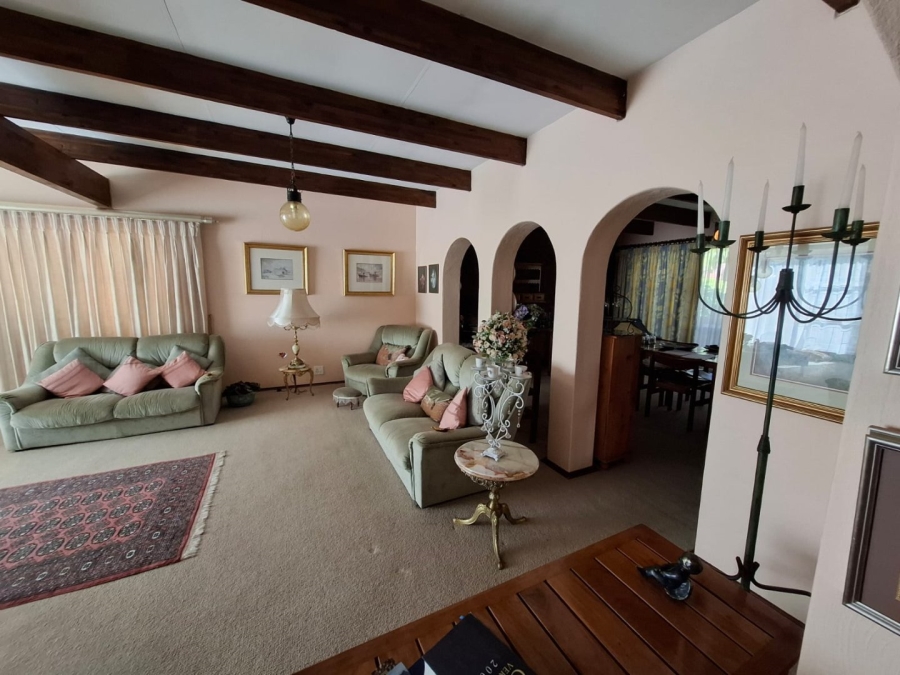 4 Bedroom Property for Sale in Monument Park Gauteng