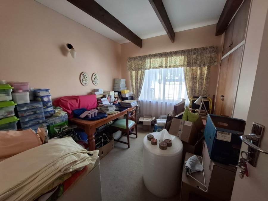 4 Bedroom Property for Sale in Monument Park Gauteng