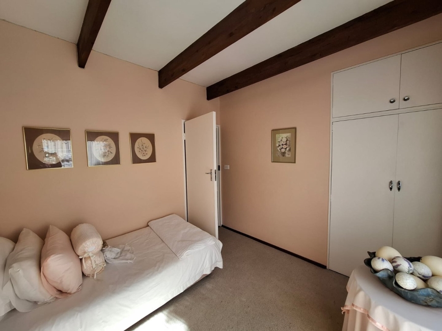 4 Bedroom Property for Sale in Monument Park Gauteng