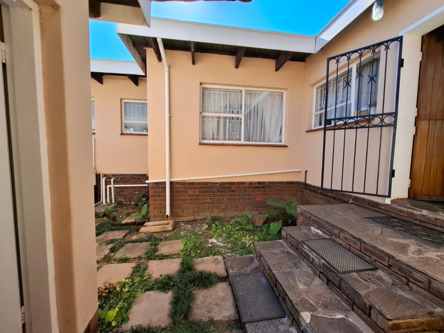 4 Bedroom Property for Sale in Monument Park Gauteng