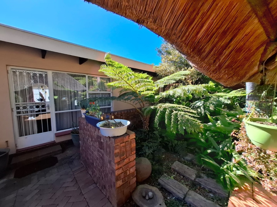 4 Bedroom Property for Sale in Monument Park Gauteng
